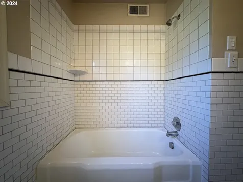 8900 Beacon Avenue Vancouver WA 98664