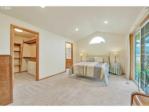 2082 Clark Avenue Cottage Grove OR 97424