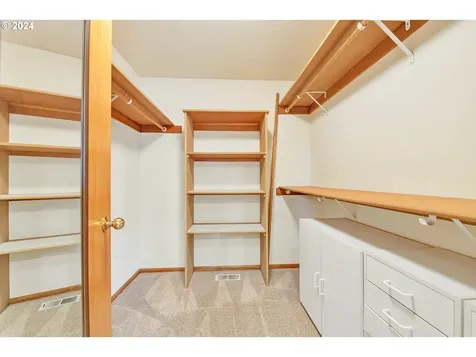 2082 Clark Avenue Cottage Grove OR 97424