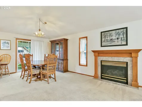 2082 Clark Avenue Cottage Grove OR 97424