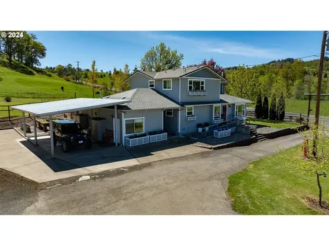 9373 Roberts Creek Road Roseburg OR 97470