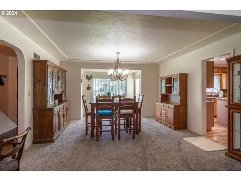 1733 Winston Section Road Winston OR 97496