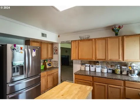 1733 Winston Section Road Winston OR 97496