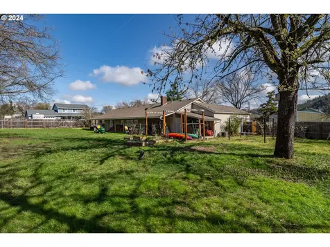 1733 Winston Section Road Winston OR 97496