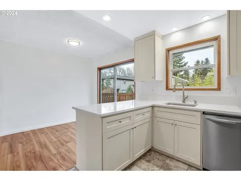 3927 SE Rural Street Portland OR 97202