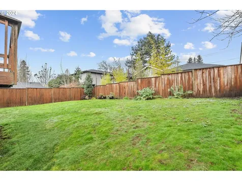 3927 SE Rural Street Portland OR 97202