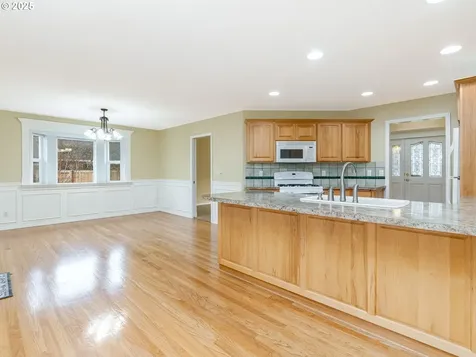 2545 N Main Street Newberg OR 97132