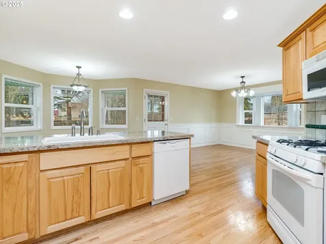 2545 N Main Street Newberg OR 97132