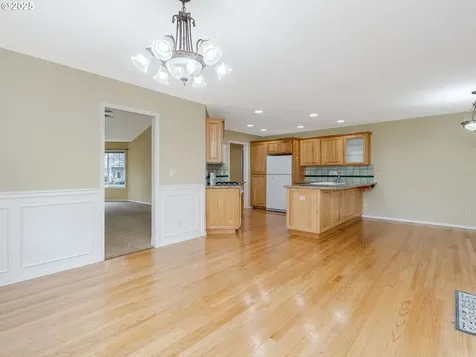 2545 N Main Street Newberg OR 97132