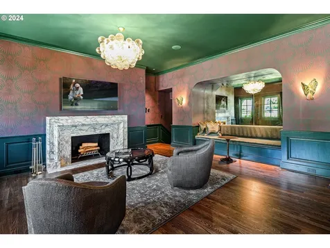 4311 SW Greenleaf Drive Portland OR 97221