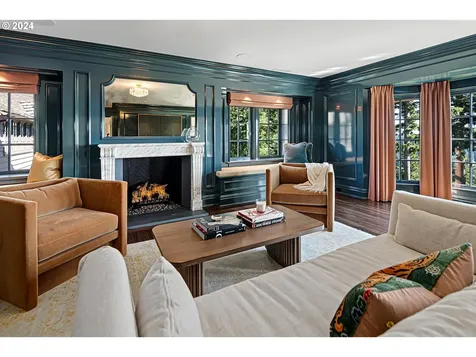 4311 SW Greenleaf Drive Portland OR 97221