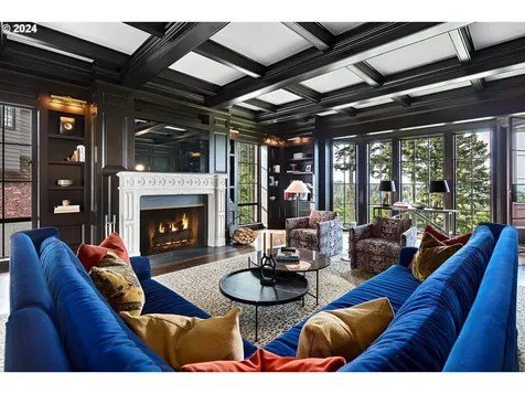 4311 SW Greenleaf Drive Portland OR 97221