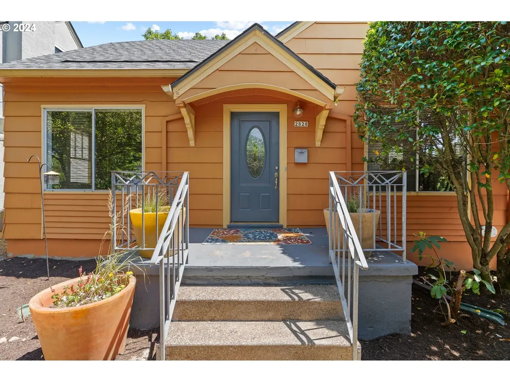 2828 Se 43rd Avenue Portland OR 97206