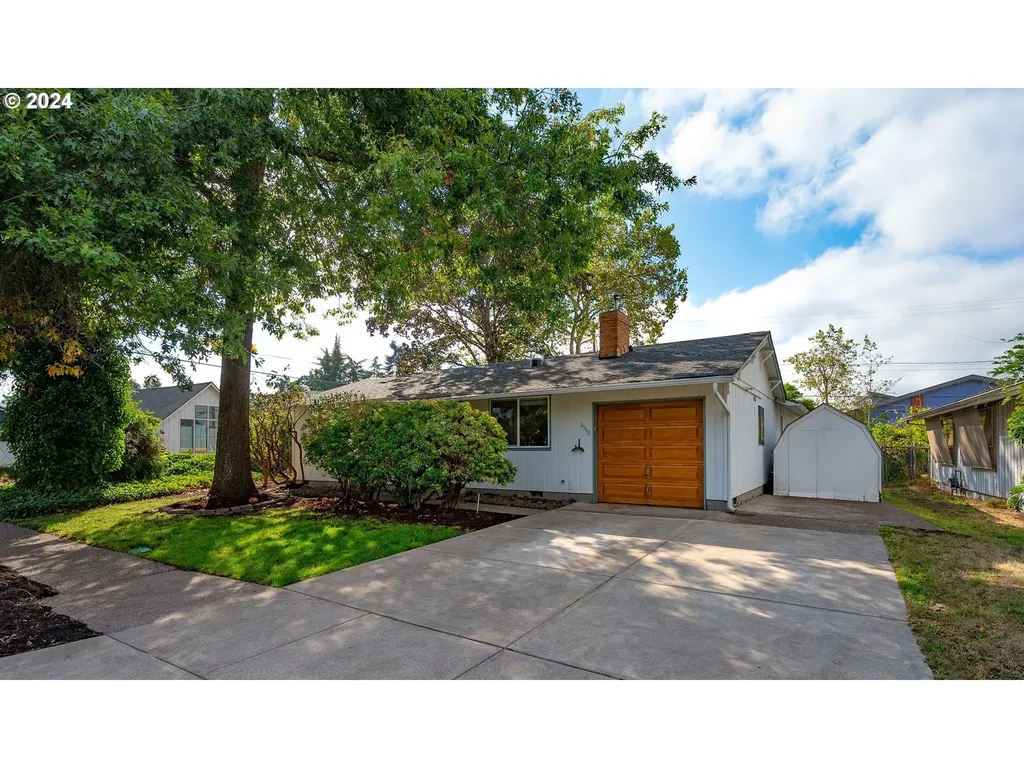 3596 Western Drive Eugene OR 97401