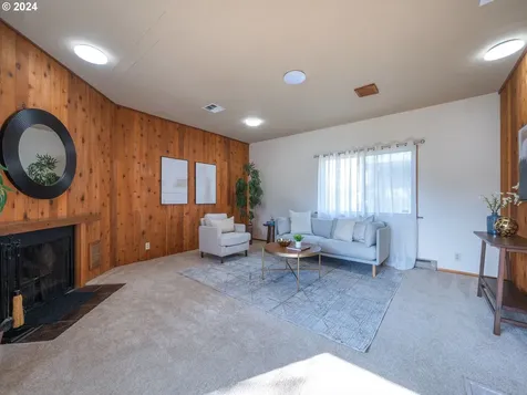 3596 Western Drive Eugene OR 97401