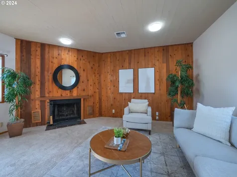 3596 Western Drive Eugene OR 97401