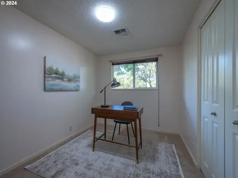 3596 Western Drive Eugene OR 97401
