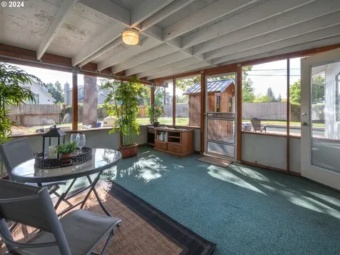 3596 Western Drive Eugene OR 97401