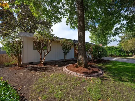 3596 Western Drive Eugene OR 97401