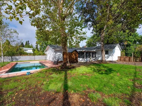 3596 Western Drive Eugene OR 97401