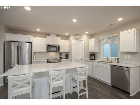2936 N 3rd Way Ridgefield WA 98642