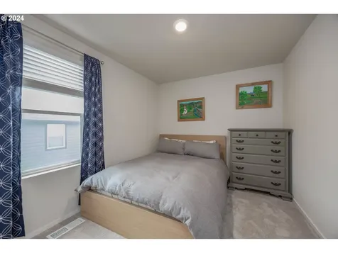 2936 N 3rd Way Ridgefield WA 98642