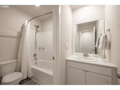 2936 N 3rd Way Ridgefield WA 98642