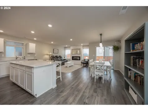 2936 N 3rd Way Ridgefield WA 98642