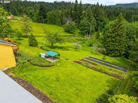 516 N Maple Hill Road Kelso WA 98626