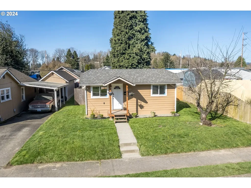815 N Kelso Avenue Kelso WA 98626