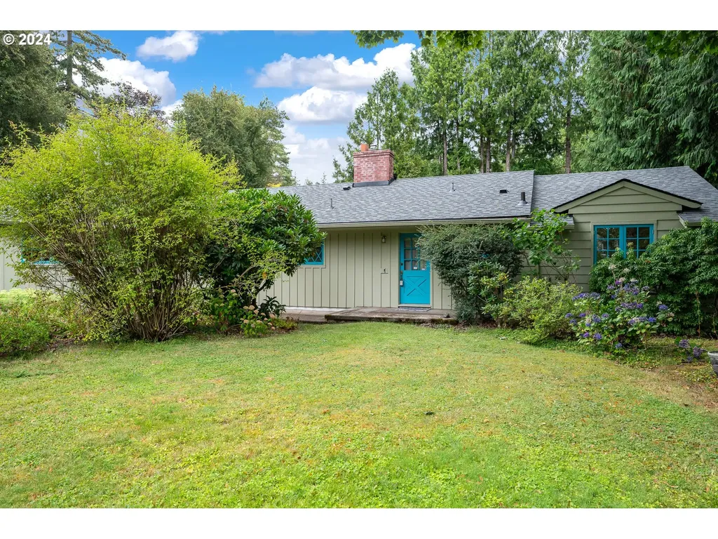 4906 SW 35th Place Portland OR 97221