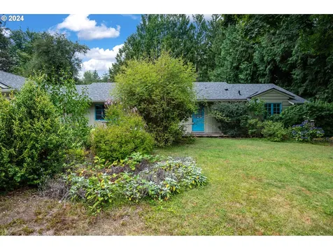 4906 SW 35th Place Portland OR 97221