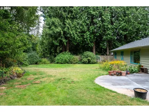 4906 SW 35th Place Portland OR 97221