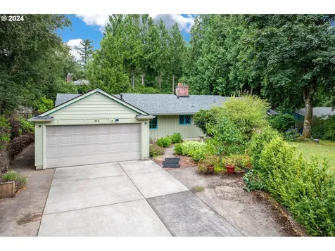 4906 SW 35th Place Portland OR 97221