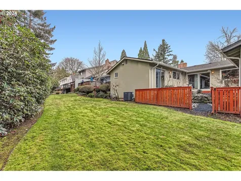 8 Britten Court Lake Oswego OR 97035