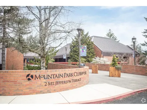8 Britten Court Lake Oswego OR 97035