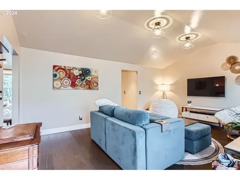 8 Britten Court Lake Oswego OR 97035