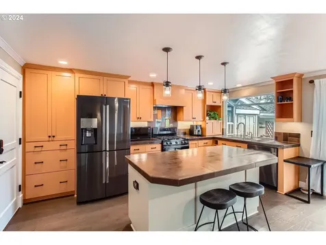 8 Britten Court Lake Oswego OR 97035