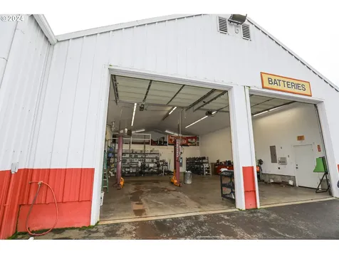 133 S Old Pacific Highway Myrtle Creek OR 97457