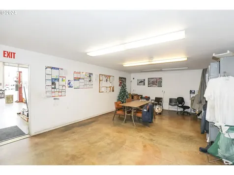 133 S Old Pacific Highway Myrtle Creek OR 97457