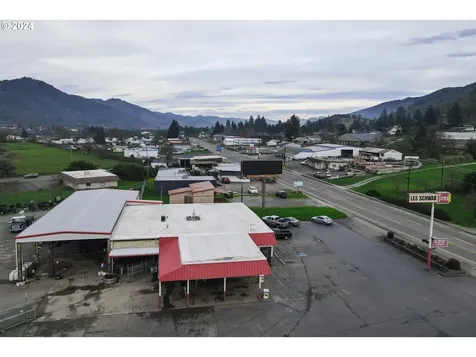 133 S Old Pacific Highway Myrtle Creek OR 97457