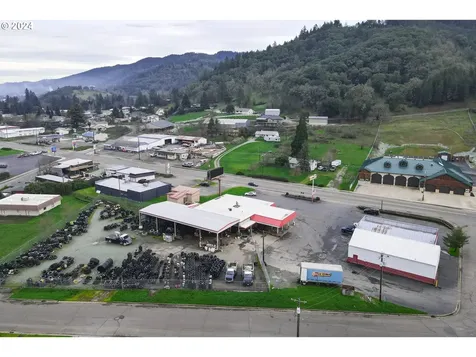 133 S Old Pacific Highway Myrtle Creek OR 97457
