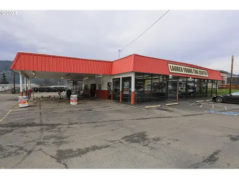 133 S Old Pacific Highway Myrtle Creek OR 97457