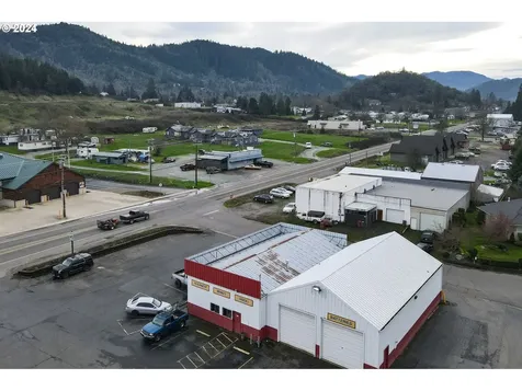 133 S Old Pacific Highway Myrtle Creek OR 97457
