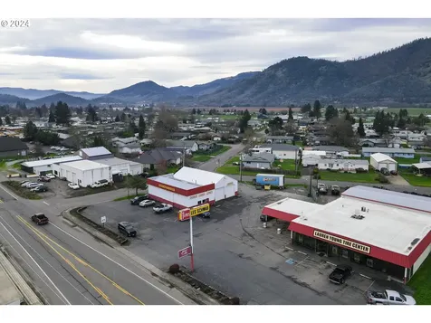 133 S Old Pacific Highway Myrtle Creek OR 97457