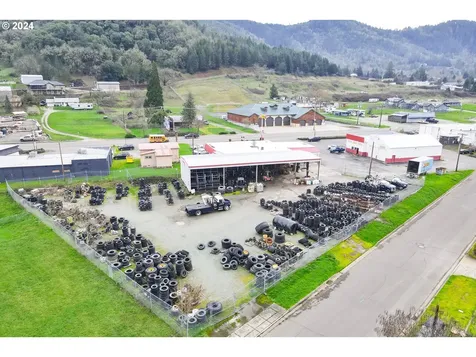 133 S Old Pacific Highway Myrtle Creek OR 97457