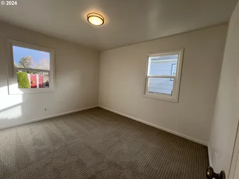 4818 NE 78th Avenue Portland OR 97218