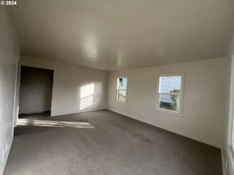 4818 NE 78th Avenue Portland OR 97218