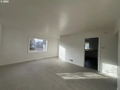 4818 NE 78th Avenue Portland OR 97218