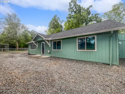 14501 Ames Street Oregon City OR 97045
